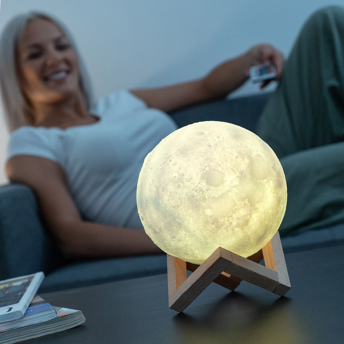 Lâmpada LED Recarregável Lua Moondy